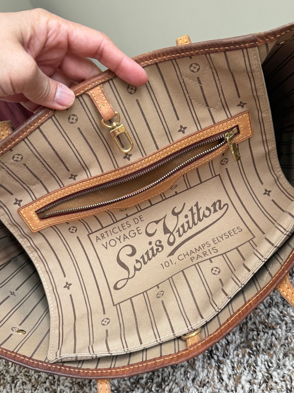 Authentic Louis Vuitton Neverfull MM Monogram Canvas - Picture 13 of 16